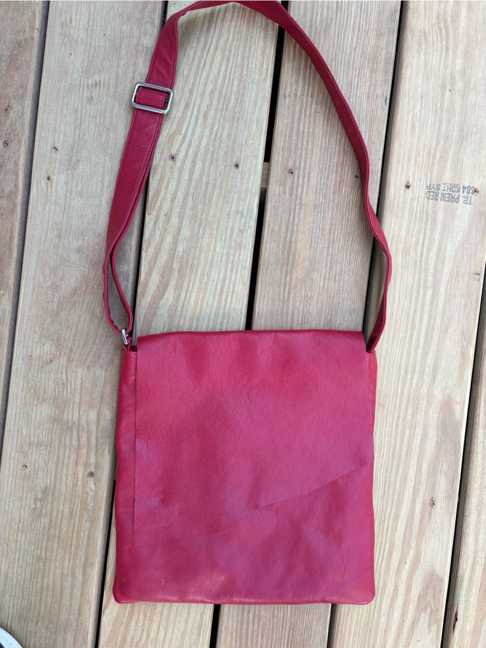 ILI New York Genuine Leather Crossbody Bag - Picture 1 of 7